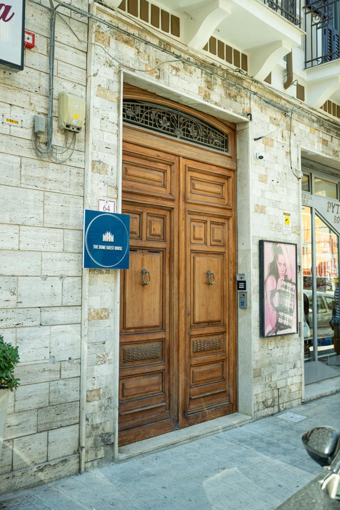 The Dome Guest House Reggio di Calabria Exteriör bild
