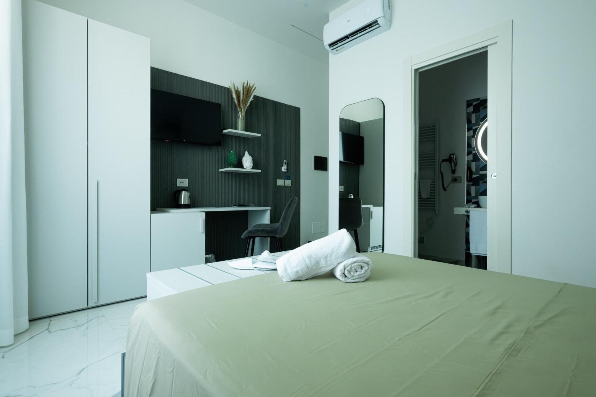The Dome Guest House Reggio di Calabria Exteriör bild
